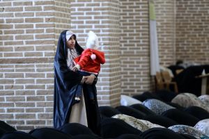 قاب‌هایی ماندگار از حضور بانوان در نماز جمعه قزوین