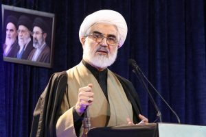 ملت ما آنقدر مقاومت خواهند کرد تا دشمن را زیر فشارهای اجتماعی و اقتصادی له کند / دشمن به دنبال ایجاد شکاف بین مردم و مسئولان و نیروهای نظامی است
