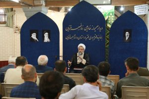دیدار صمیمانه خادمین نماز جمعه قزوین با آیت‌الله مظفری